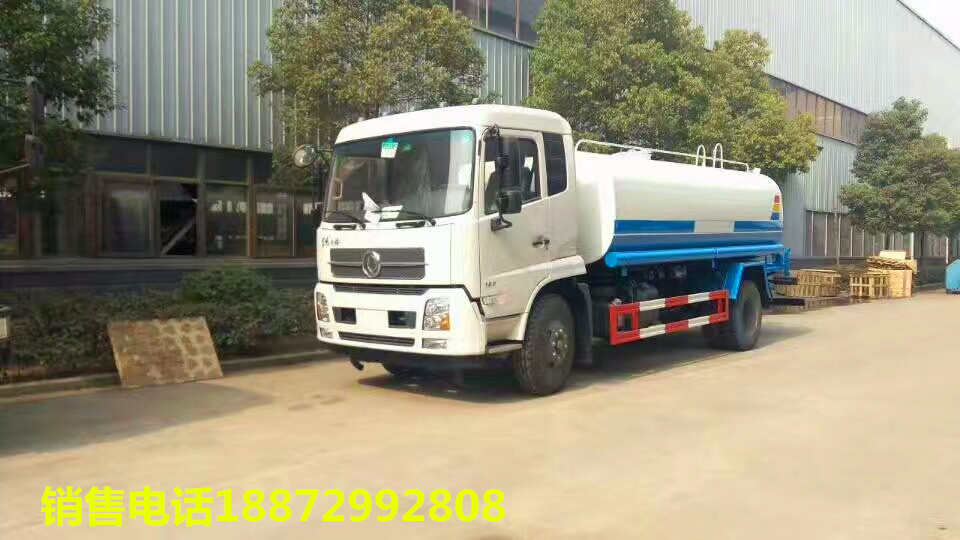 �������\��ˮ܇�N�ۣ����\��ˮ܇��r���������\��ˮ܇�S�ң������|�L(f��ng)���\��ˮ܇�N������