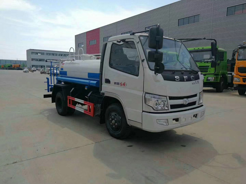 2����ˮ܇����(sh��)��2���{(l��n)�ƞ�ˮ܇�N�ۏS�҃r(ji��)�񣬖|�L(f��ng)��ˮ܇�N�۹�˾