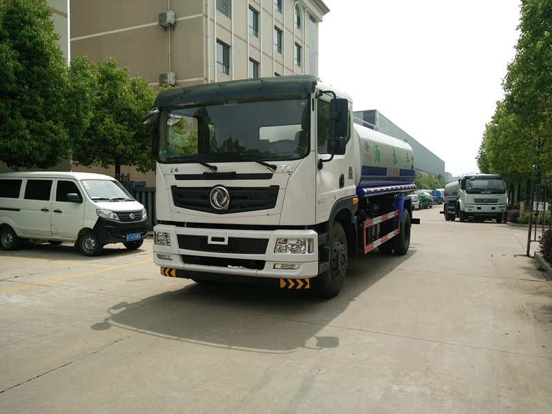 15����ˮ܇�S�ң�15����ˮ܇�r�񣬖|�L(f��ng)15����ˮ܇�S�҃r�񣬳�����ˮ܇���N�۹�˾