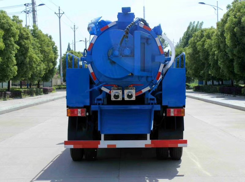 凱馬清洗5方吸污車 凱馬清洗5方吸污車