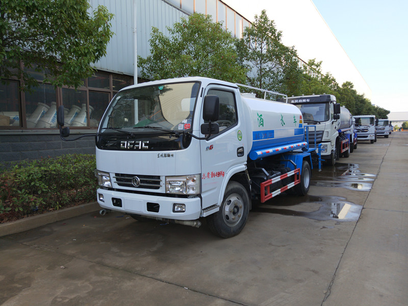 寶雞灑水車價(jià)格-寶雞東風(fēng)灑水車廠家銷售 寶雞灑水車價(jià)格-寶雞東風(fēng)灑水車廠家銷售