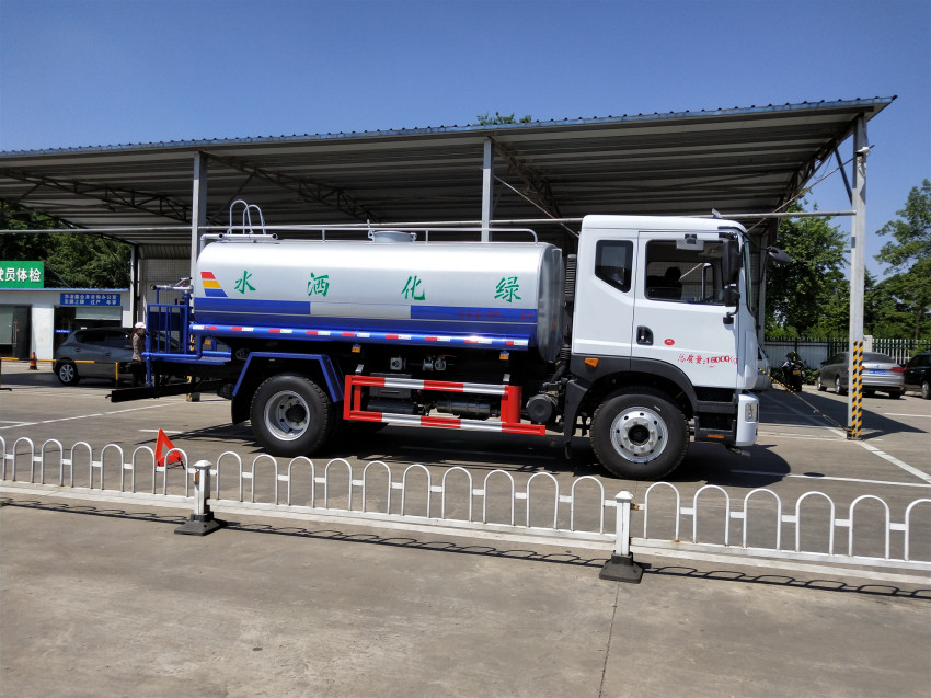 灑水車購買 灑水車購買