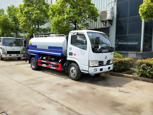 國六園林綠化東風(fēng)多利卡5方灑水車 噴灑車 國六園林綠化東風(fēng)多利卡5方灑水車 噴灑車