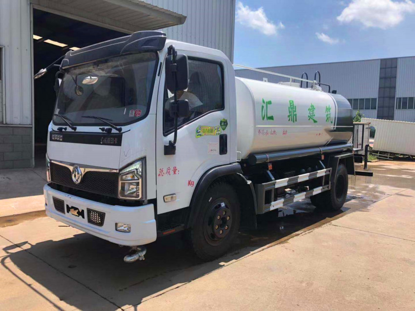 國六東風(fēng)福瑞卡9-10噸灑水車圖片 國六東風(fēng)福瑞卡9-10噸灑水車圖片