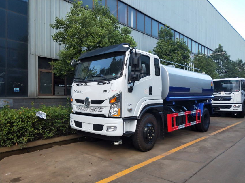 程力環(huán)衛(wèi)小型灑水車廠家-湖北程力 程力環(huán)衛(wèi)小型灑水車廠家-湖北程力