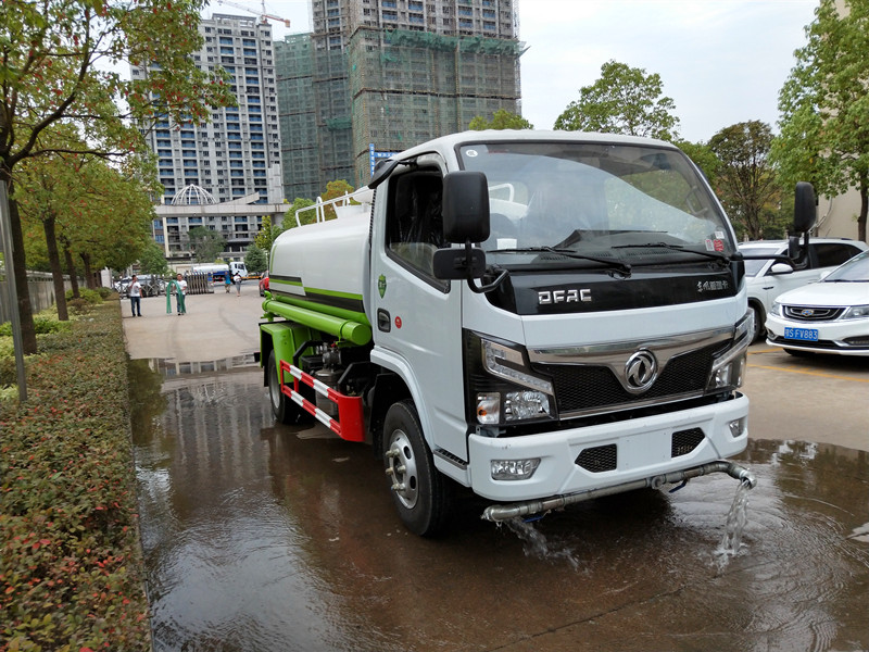 東風(fēng)5噸灑水車廠家直銷-東風(fēng)5噸灑水車價(jià)格報(bào)價(jià) 東風(fēng)5噸灑水車廠家直銷-東風(fēng)5噸灑水車價(jià)格報(bào)價(jià)