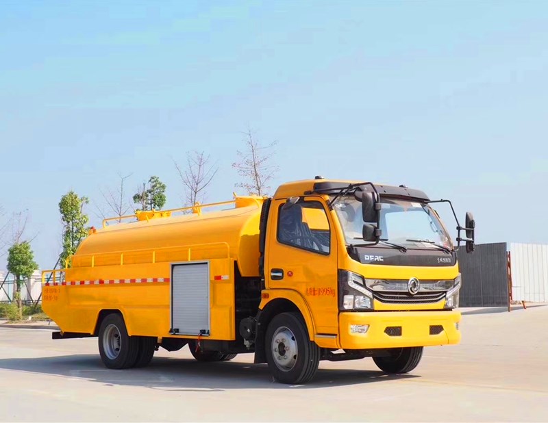 8方東風(fēng)多利卡高壓清洗吸污車 8方東風(fēng)多利卡高壓清洗吸污車