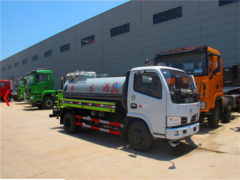 廠家直銷東風(fēng)福瑞卡5噸灑水車-東風(fēng)5立方灑水車 廠家直銷東風(fēng)福瑞卡5噸灑水車-東風(fēng)5立方灑水車