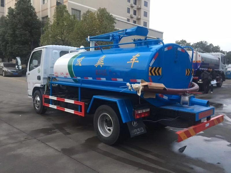 小型吸糞車多少錢一臺 5方東風(fēng)小多利卡吸糞車廠家直銷 小型吸糞車多少錢一臺 5方東風(fēng)小多利卡吸糞車廠家直銷