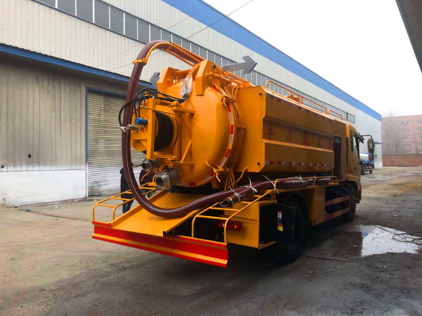 東風(fēng)天錦12方城市環(huán)衛(wèi)管道疏通車 吸污吸糞車 東風(fēng)天錦12方城市環(huán)衛(wèi)管道疏通車 吸污吸糞車