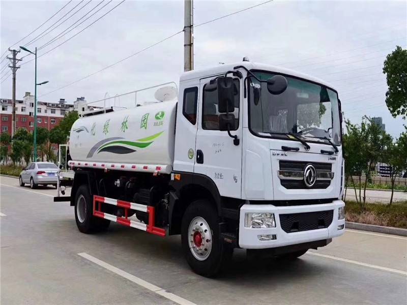 綠化灑水車(chē) 綠化灑水車(chē)