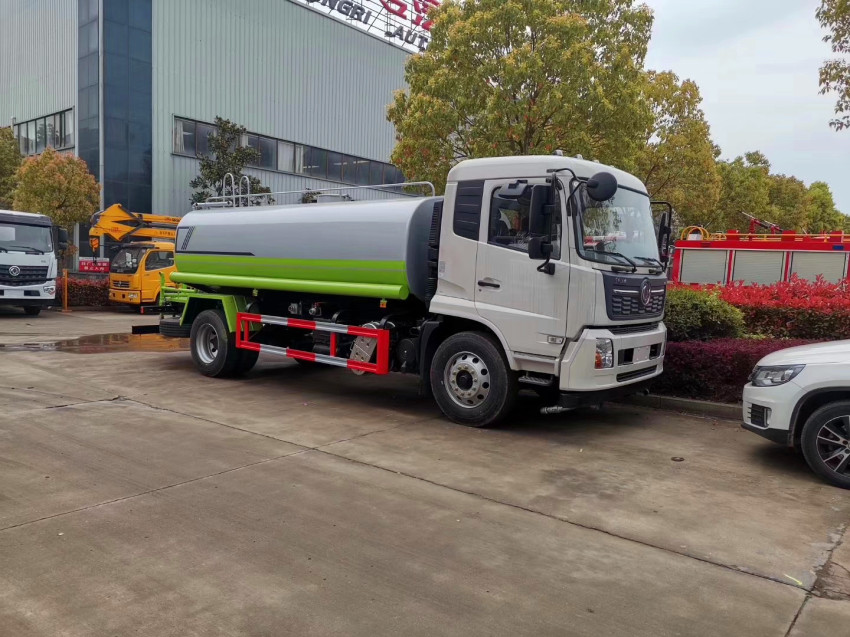 園林綠化灑水車價格及圖片-綠化灑水車價格-程力集團(tuán) 園林綠化灑水車價格及圖片-綠化灑水車價格-程力集團(tuán)