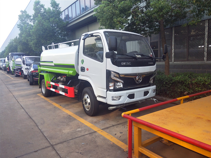 國五東風多利卡5噸灑水車 園林灑水車廠家圖片 國五東風多利卡5噸灑水車 園林灑水車廠家圖片