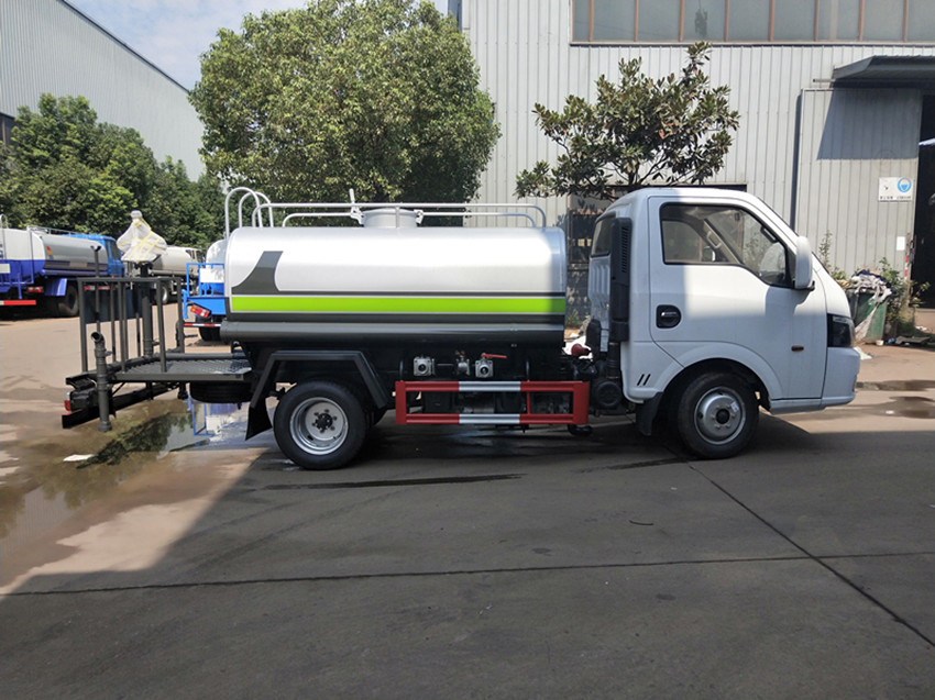 小型灑水車 小型灑水車