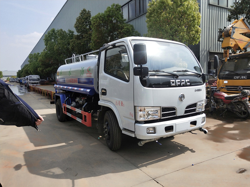 高品質(zhì)5噸灑水車大概價(jià)格-5噸灑水車大概價(jià)格-湖北程力 高品質(zhì)5噸灑水車大概價(jià)格-5噸灑水車大概價(jià)格-湖北程力