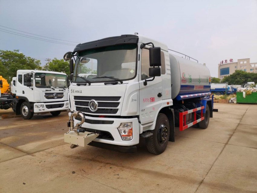 東風(fēng)專底12噸灑水車-灑水車即將前往江西樟樹(shù)用于工地灑水 東風(fēng)專底12噸灑水車-灑水車即將前往江西樟樹(shù)用于工地灑水