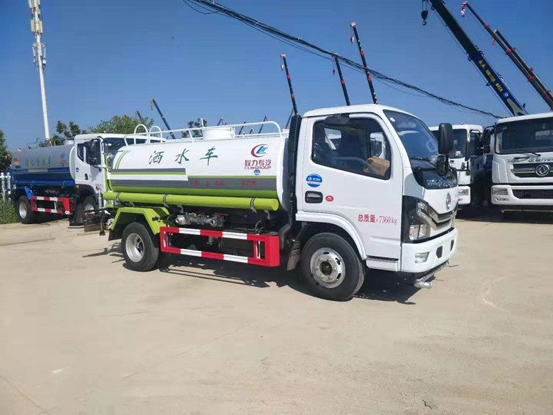 國(guó)六東風(fēng)多利卡5噸灑水車 朝柴130馬力 工地必備 無(wú)稅包送可分期 國(guó)六東風(fēng)多利卡5噸灑水車 朝柴130馬力 工地必備 無(wú)稅包送可分期