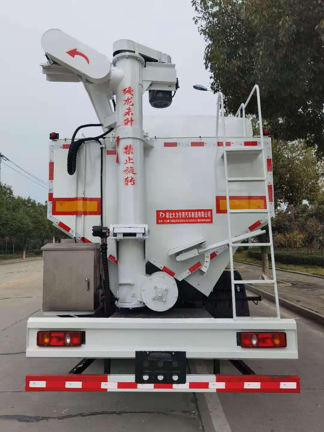 ������DLQ5160ZSLCL6��ɢ�b����\ݔ܇