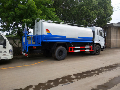 公路用灑水車(chē) 公路用灑水車(chē)