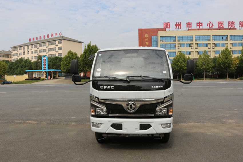 5噸灑水車 5噸灑水車