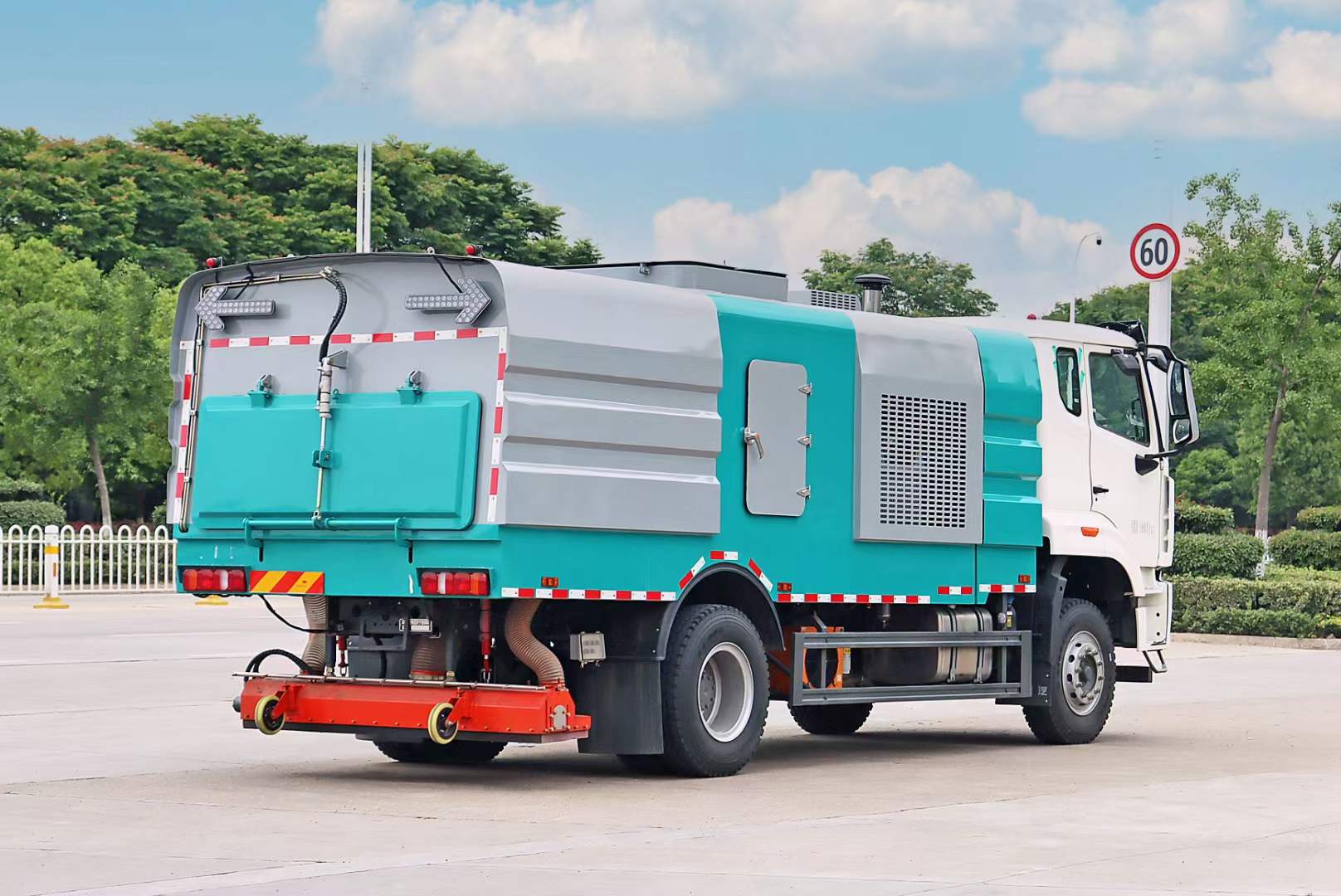 �����������m܇(ch��)-����18�����m܇(ch��)