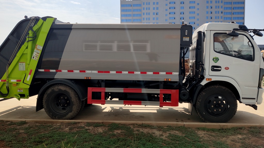 �|�L(f��ng)���𿨉��s����܇