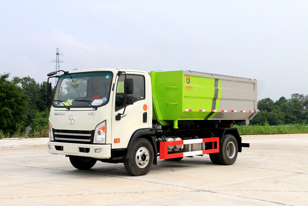 大運勾臂垃圾車