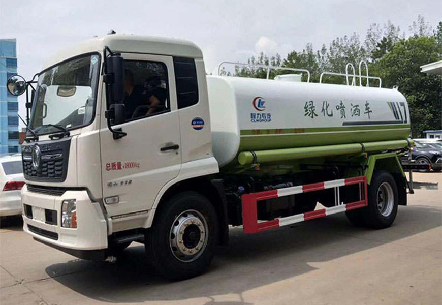 東風天錦灑水車